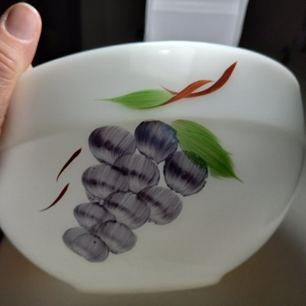 Fire King Bowl  Vintage Kitsch, Cottagecore, Grannycore, Countrycore Baking